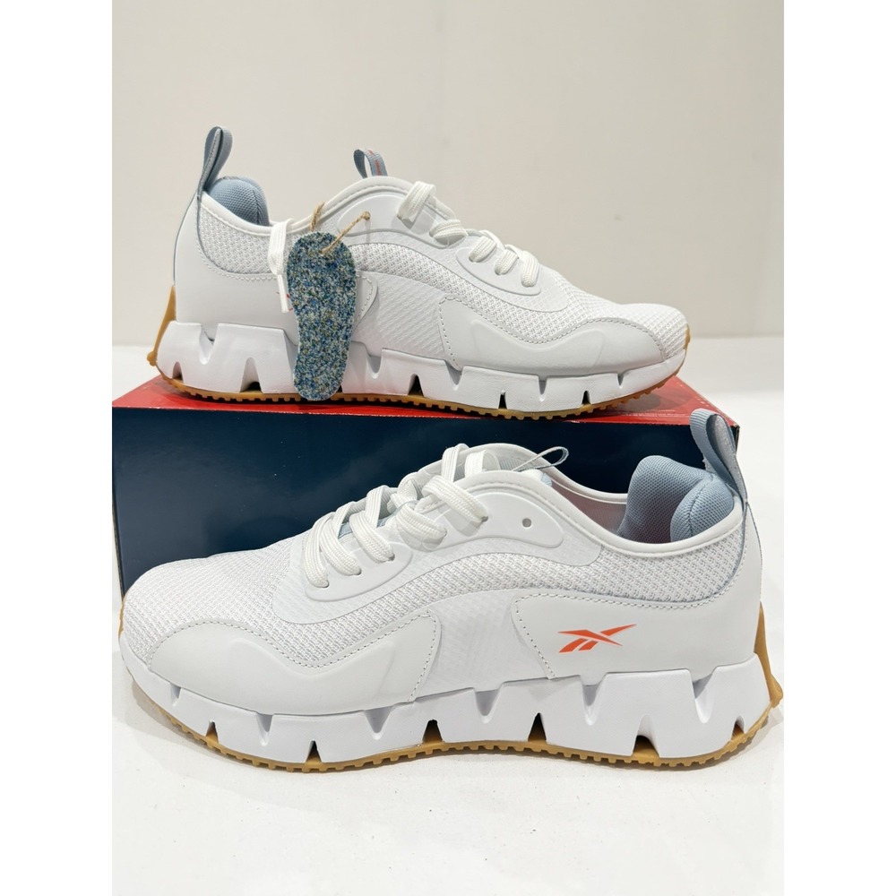 Reebok Zig Dynamica Womens Size 11 Sneaker White Logo NEW Casual school preppy